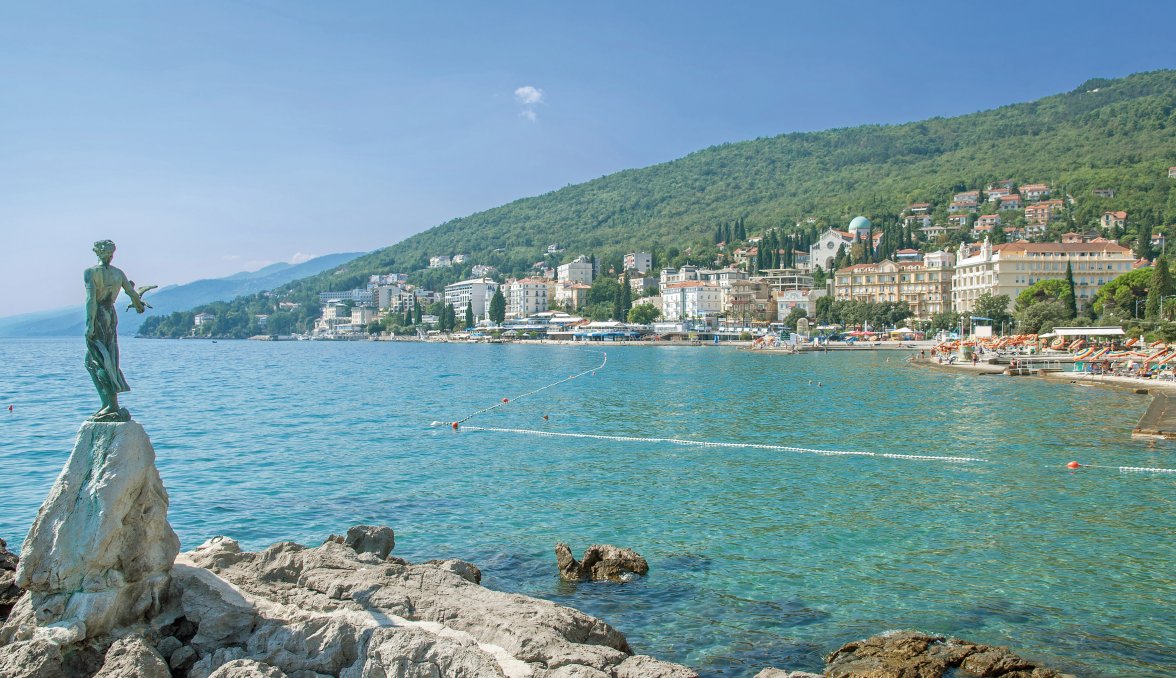 Uferpromenade in Opatija &copy; travelpeter - stock.adobe.com