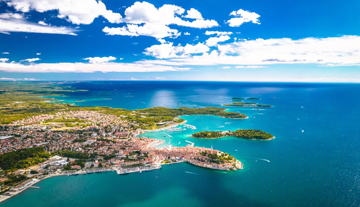 Blick über Rovinj  &copy; xbrchx - stock.adobe.com