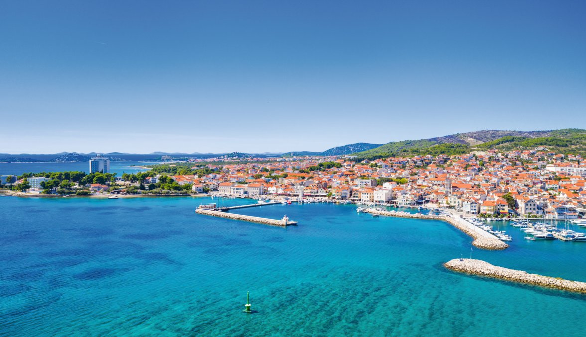 Blick auf Vodice &copy; ilijaa - stock.adobe.com