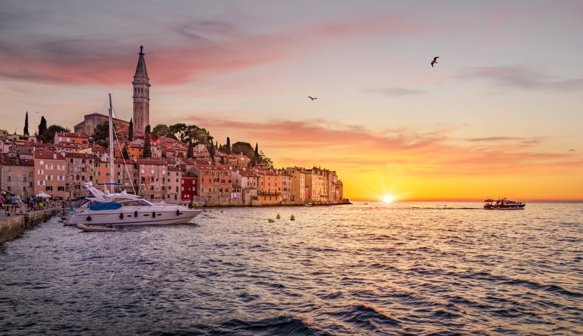 Altstadt Rovinj &copy; mRGB - stock.adobe.com