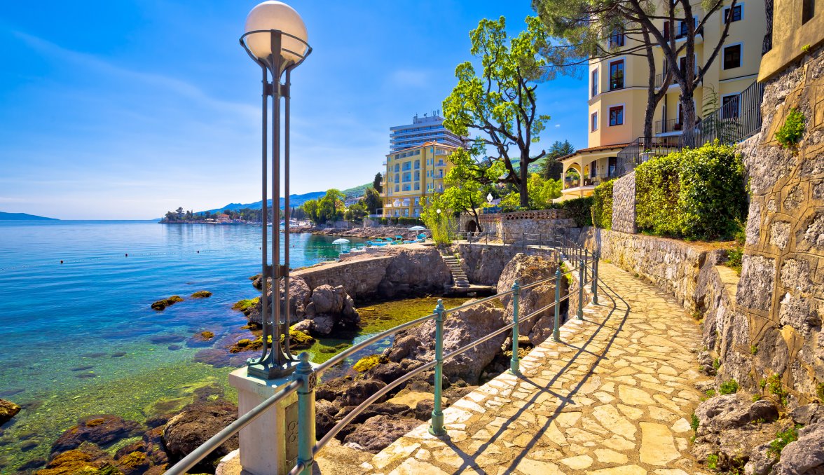 Promenade Opatija &copy; xbrchx - stock.adobe.com