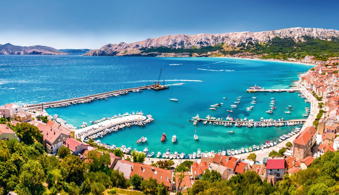 Blick auf Baska &copy; xbrchx - stock.adobe.com