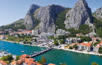 Blick auf Omis &copy; Nikolai Sorokin - fotolia.com