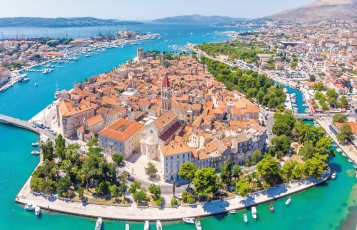 Blick auf Trogir &copy; Alexey Fedorenko-fotolia.com