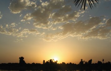 Sonnenuntergang über dem Nil &copy; imagesandmedia-fotolia.com