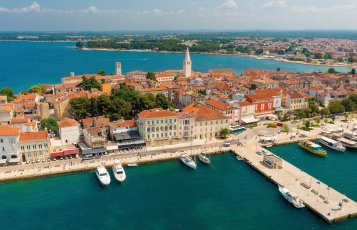 Blick auf die Altstadt von Porec &copy; Goran - stock.adobe.com