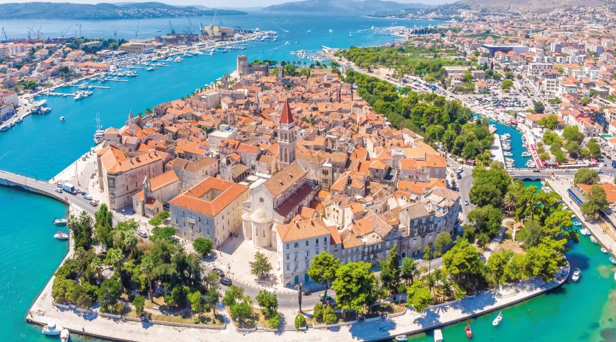 Blick auf Trogir &copy; Alexey Fedorenko-fotolia.com