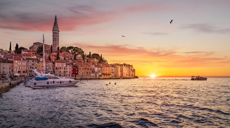 Altstadt Rovinj &copy; mRGB - stock.adobe.com